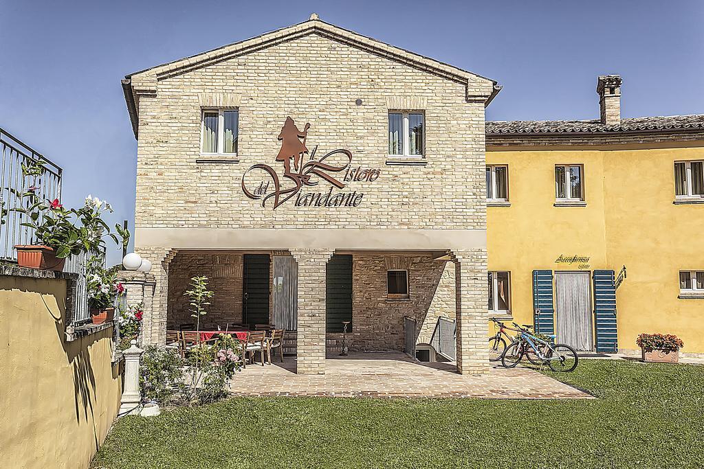 Il Ristoro Del Viandante Hotel Offagna Buitenkant foto