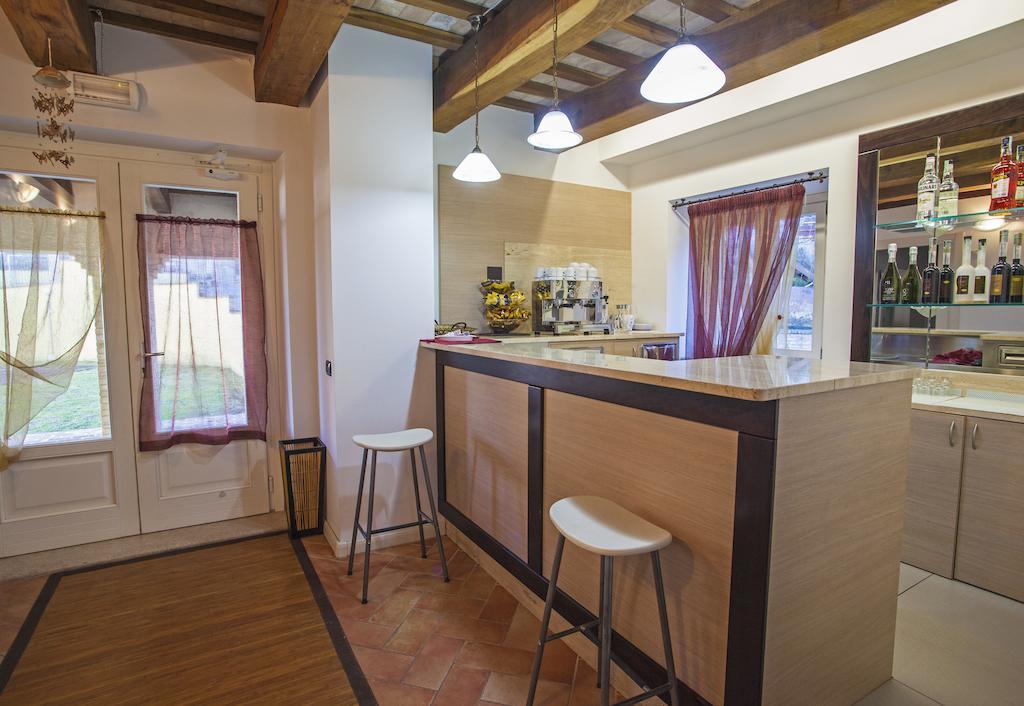 Il Ristoro Del Viandante Hotel Offagna Buitenkant foto
