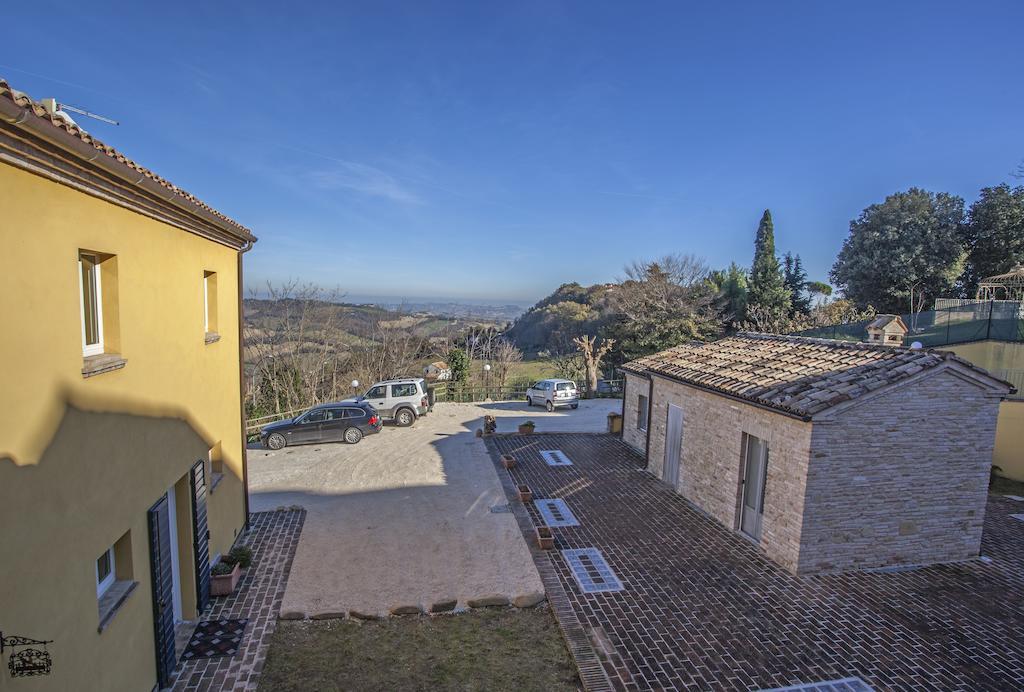 Il Ristoro Del Viandante Hotel Offagna Buitenkant foto