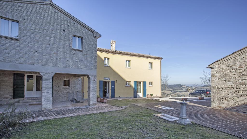 Il Ristoro Del Viandante Hotel Offagna Buitenkant foto