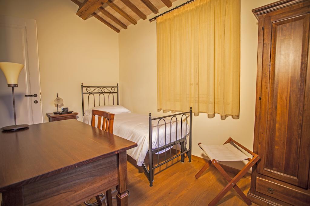 Il Ristoro Del Viandante Hotel Offagna Kamer foto